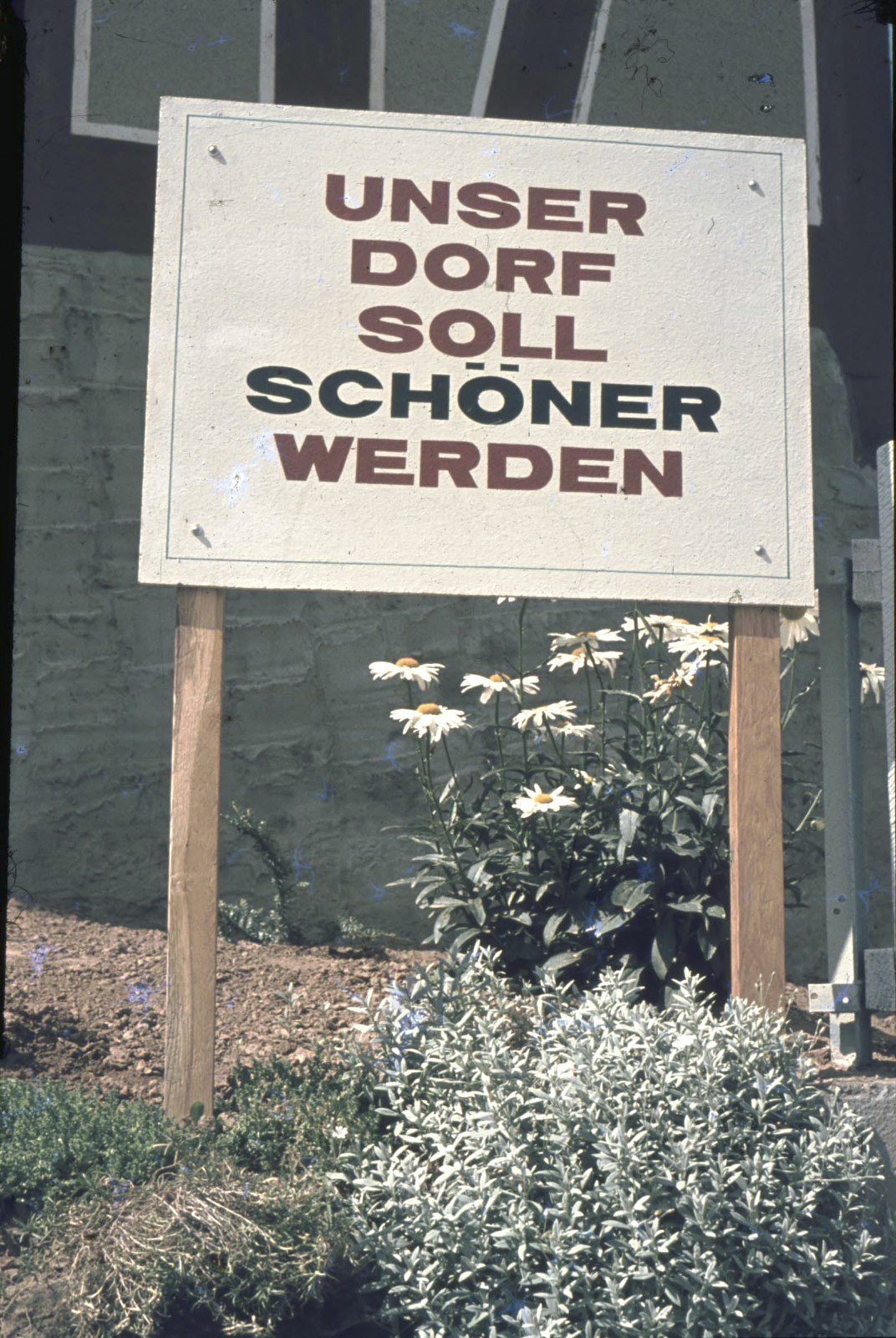 1965 nahm Großenhausen am Wettbewerb „Unser Dorf soll schöner werden“ teil.